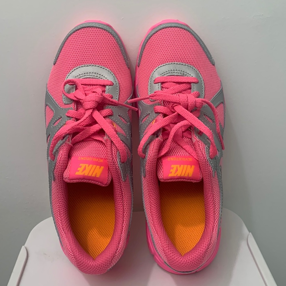 Nike Sneakers Big Kids Size 4